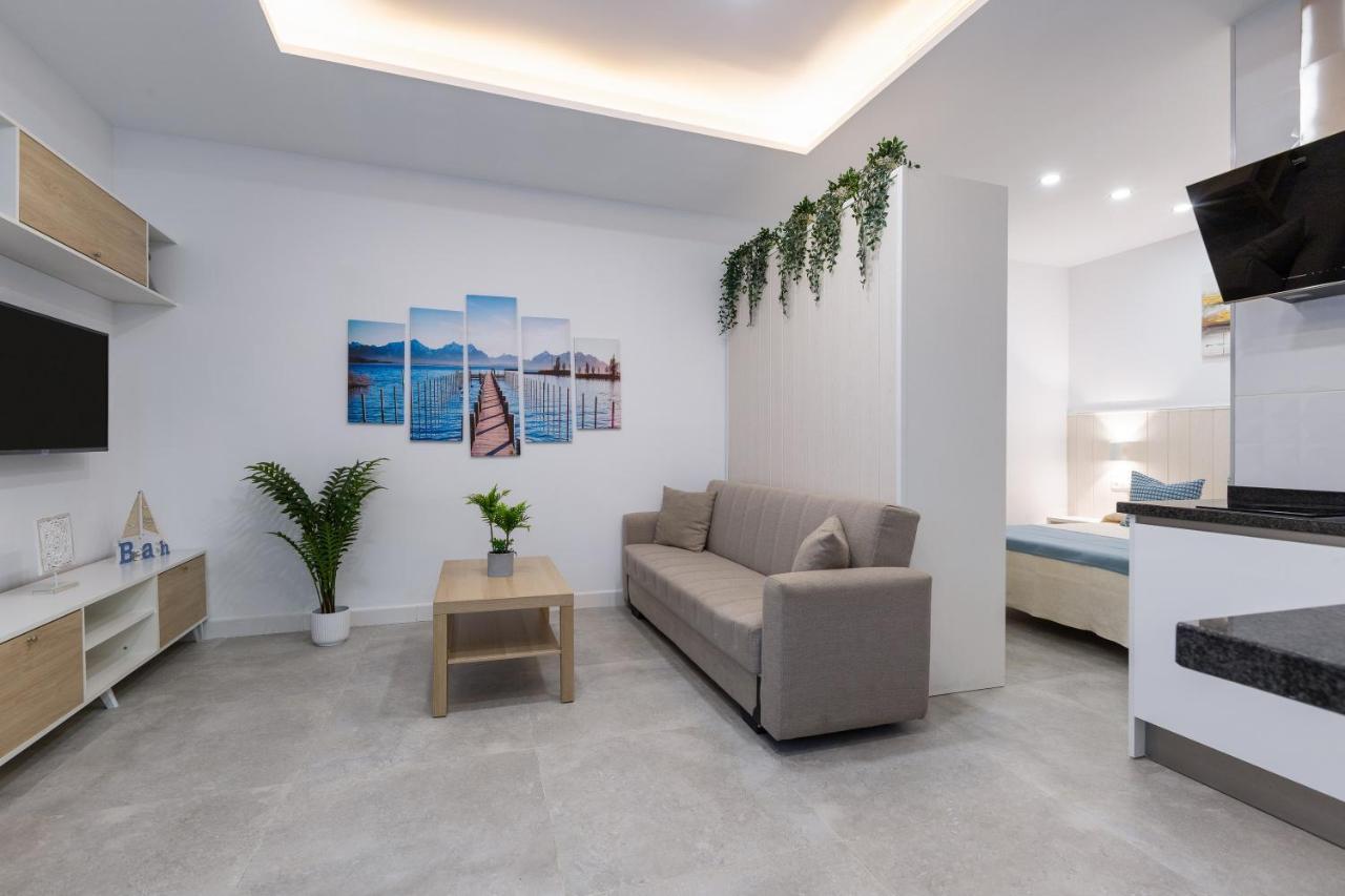 Victoria'S Apartamentos Malaga Exterior photo